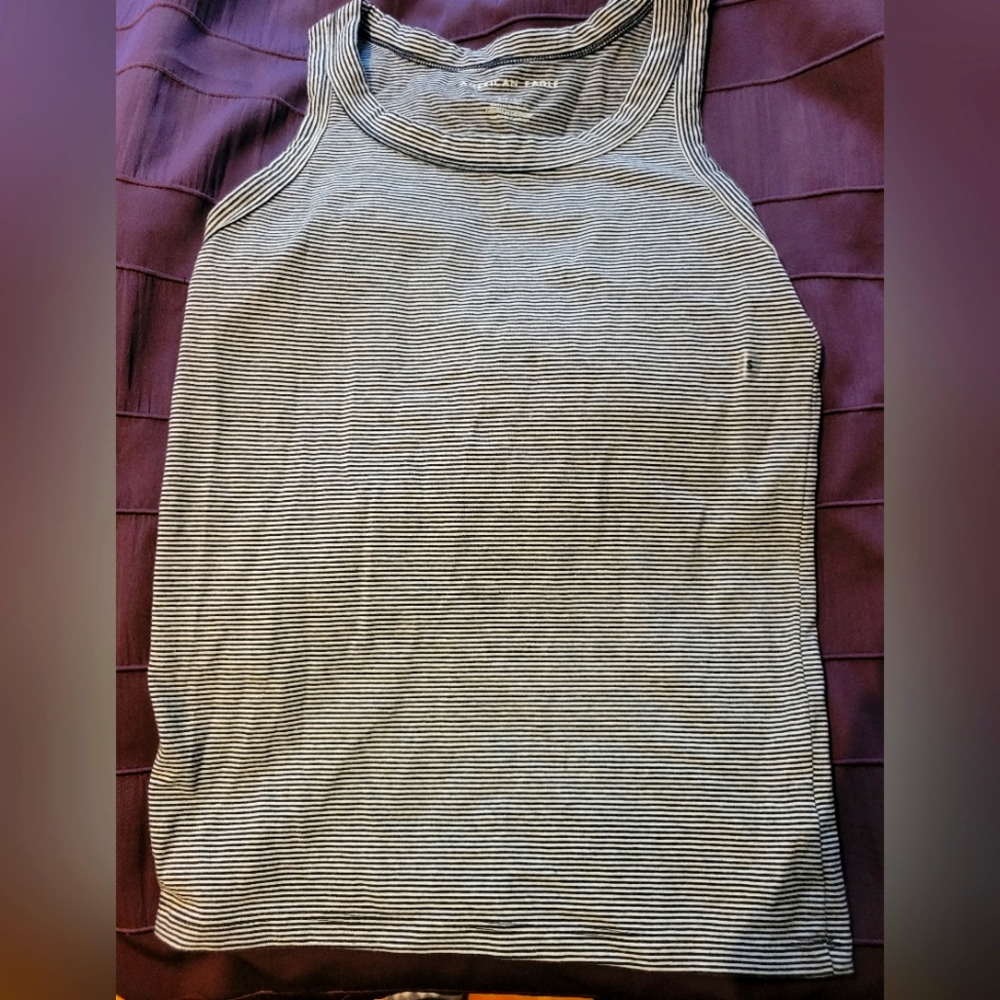 Cropped muscle tank